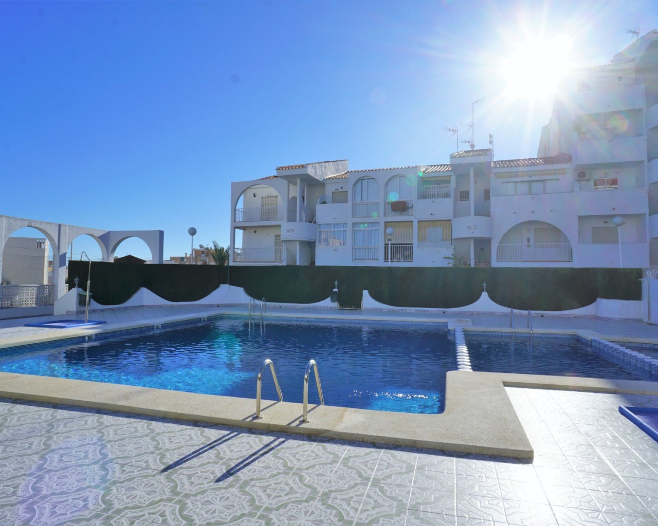 Apartamento - Alquiler a largo plazo - Torrevieja - Torreblanca