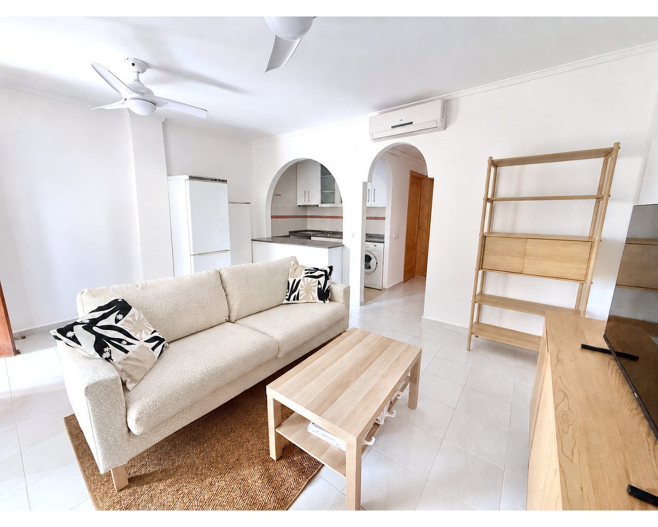 Apartamento - Alquiler a largo plazo - Torrevieja - Torreblanca