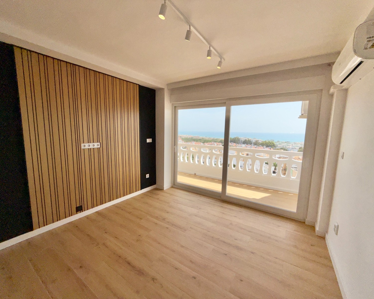 Apartamento - Venta - Torrevieja - 1556