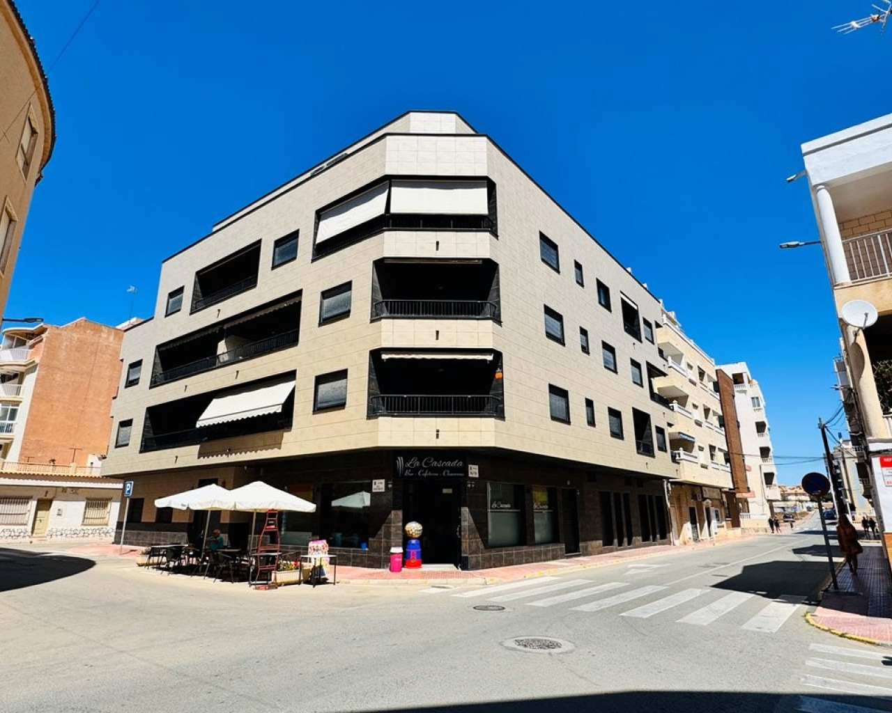 Apartment - Resale - La Mata - La Mata