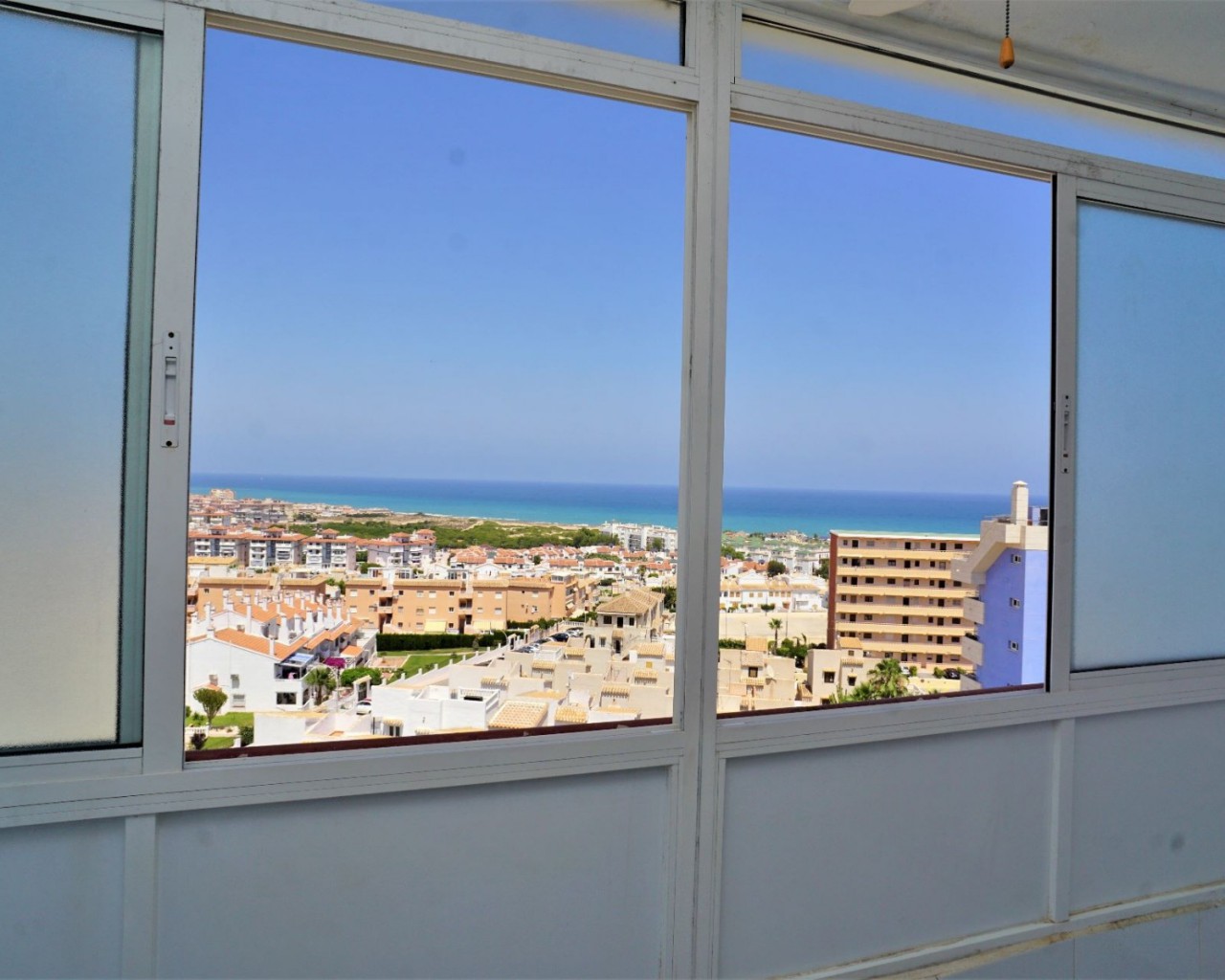 Appartement - Location longue durée - Torrevieja - 327