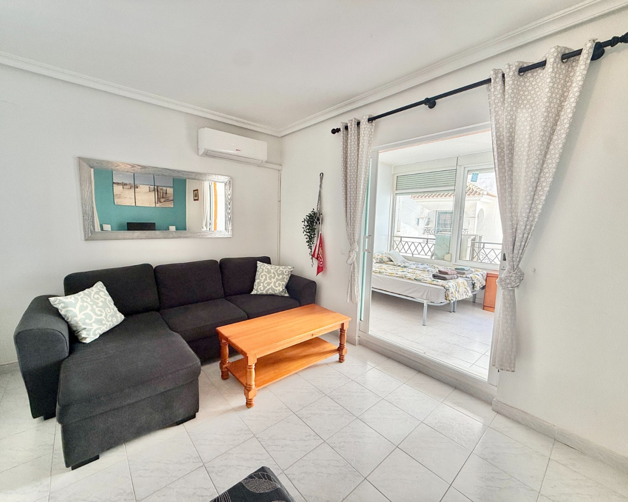 Appartement - Location longue durée - Torrevieja - 512