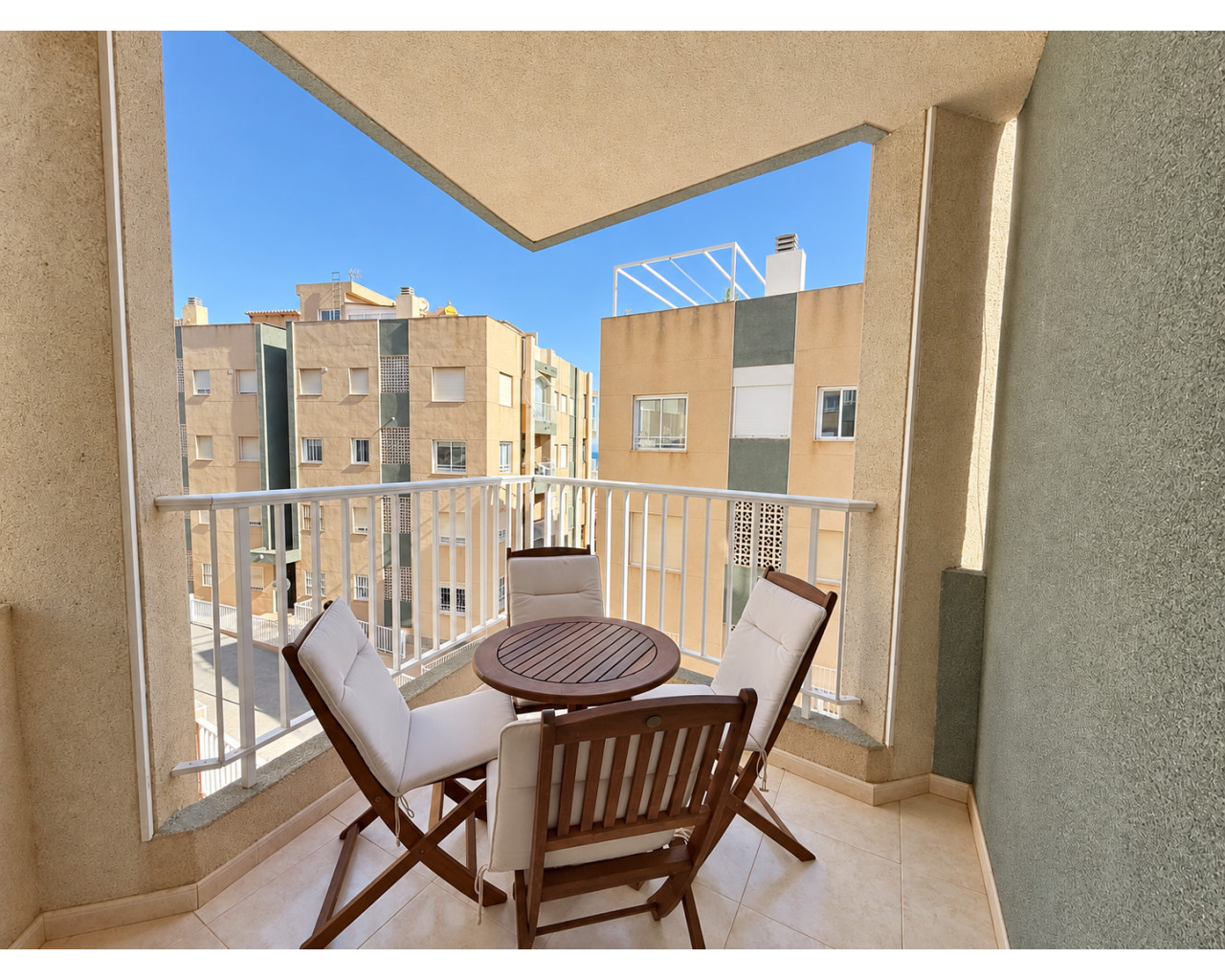 Appartement - Location longue durée - Torrevieja - Cabo cervera