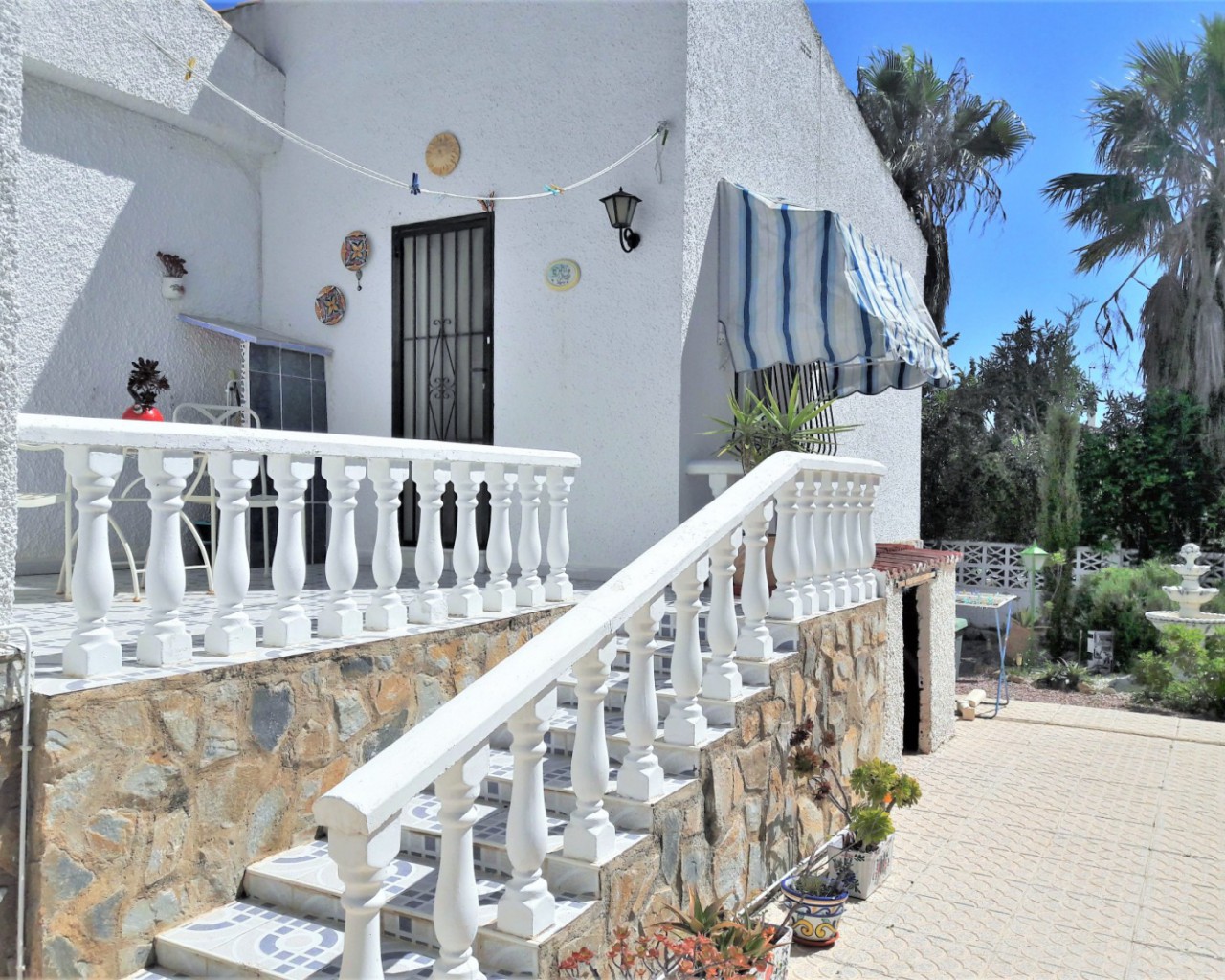 Bungalow - Alquiler a largo plazo - Torrevieja - 301