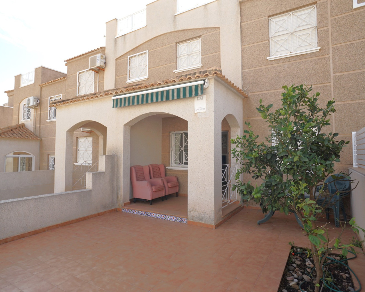 Bungalow - Alquiler a largo plazo - Torrevieja - Torreblanca