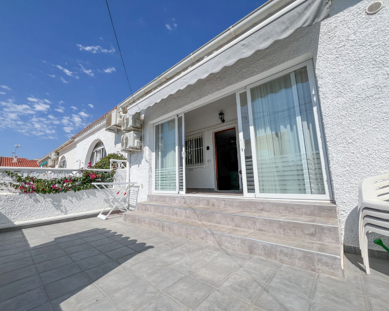Bungalow - Venta - Torrevieja - San Luis / La Siesta