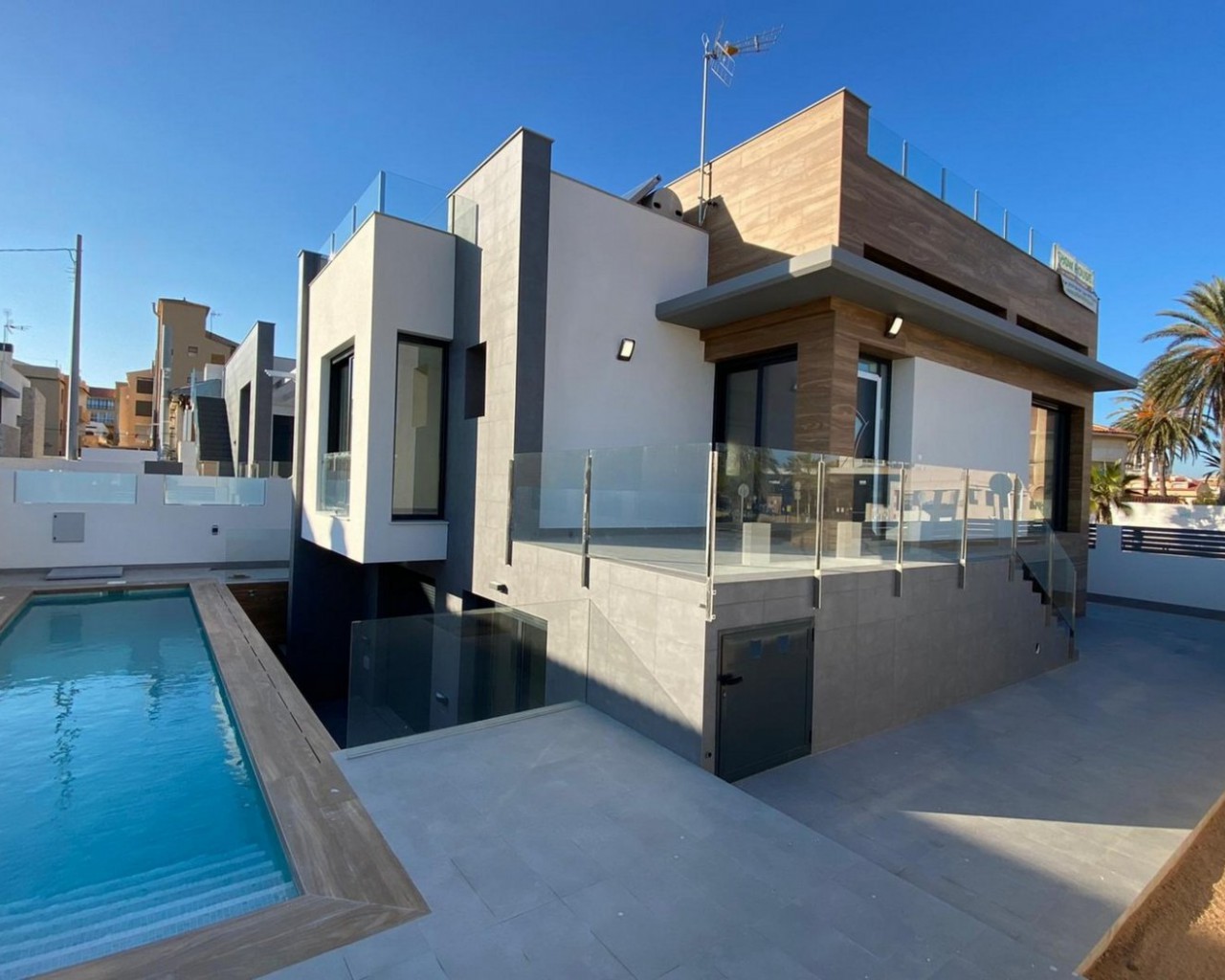 Chalet - Nueva construcción  - Torrevieja - RSL-39523