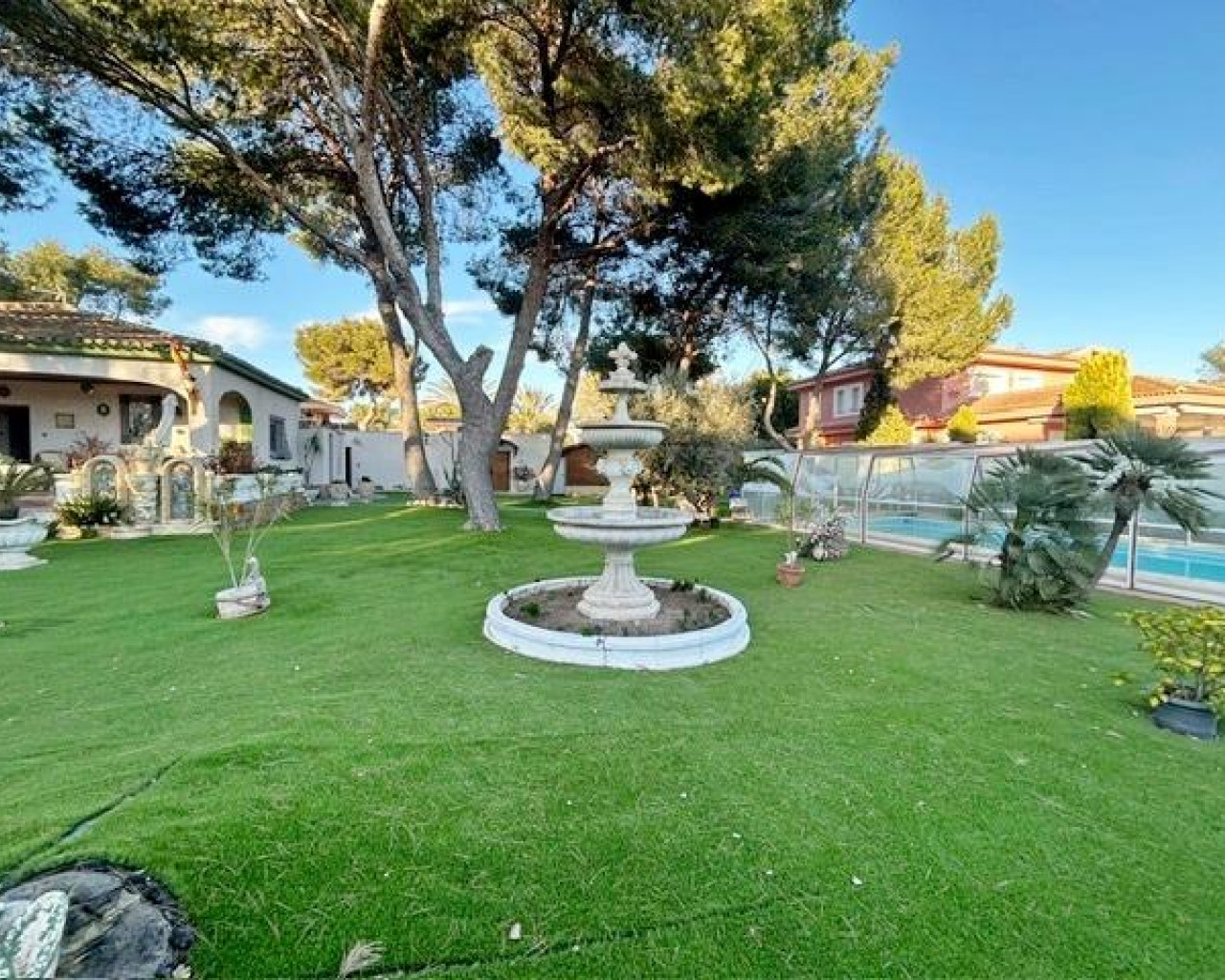 Chalet - Venta - Orihuela Costa - UR-87708