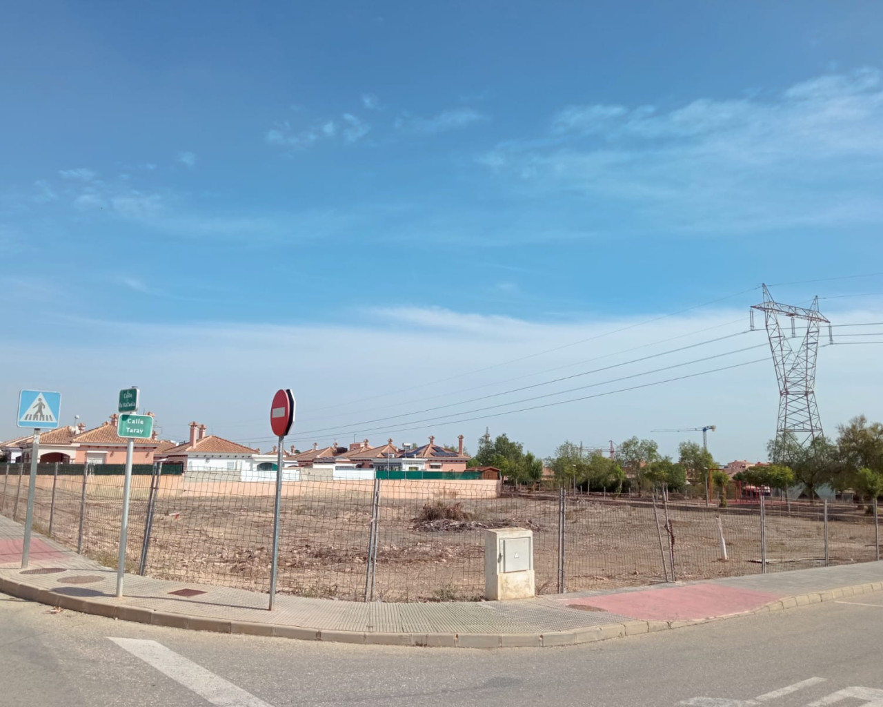 Parcela/Terreno - Venta - Los Montesinos - La Herrada