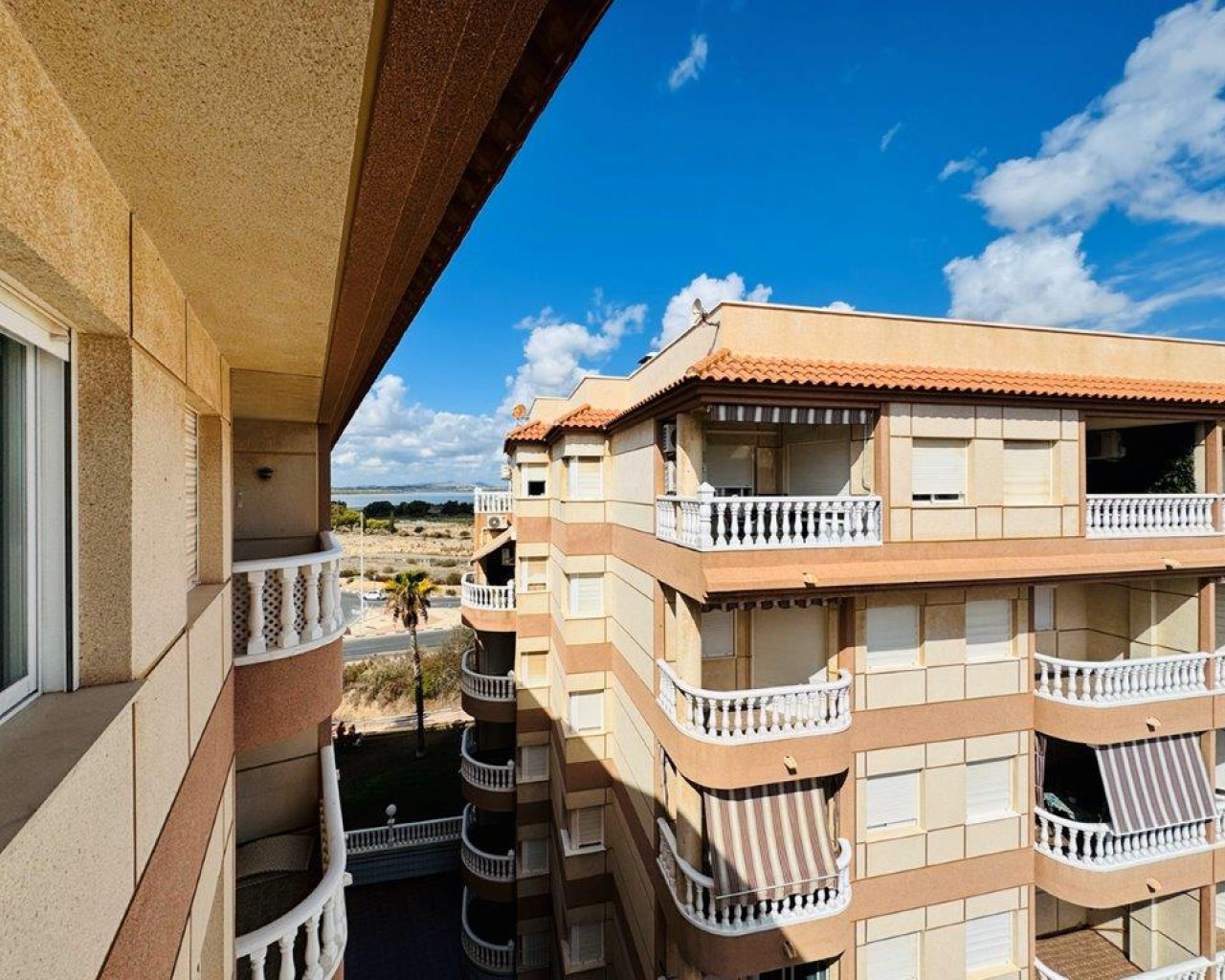 Resale - Apartment - La Mata