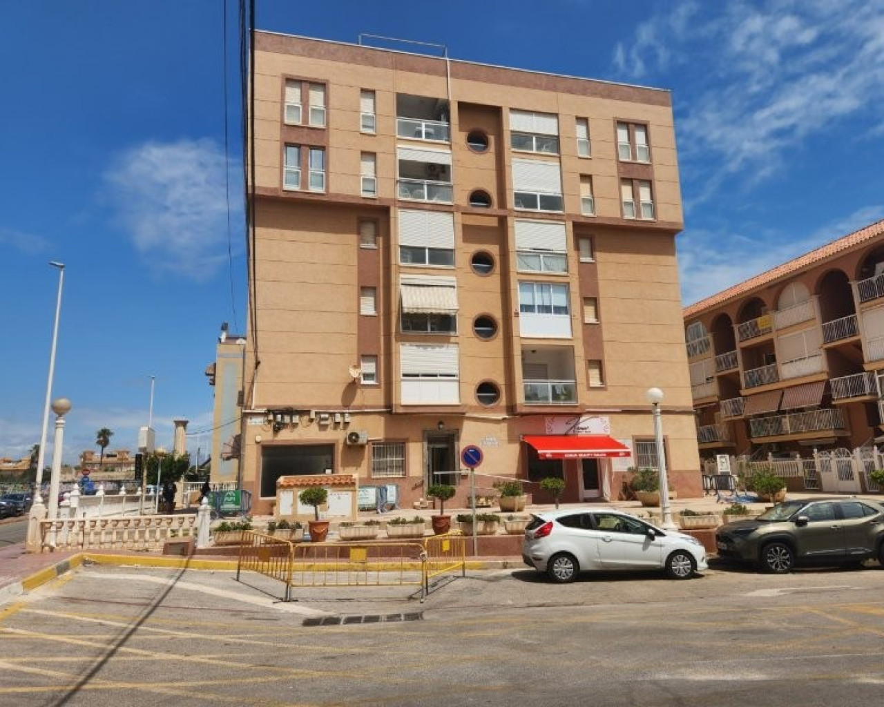Resale - Apartment - La Mata