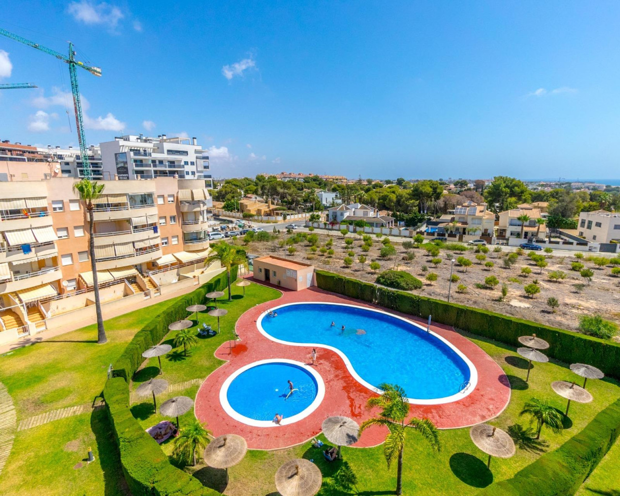 Resale - Apartment - Orihuela Costa - Campoamor