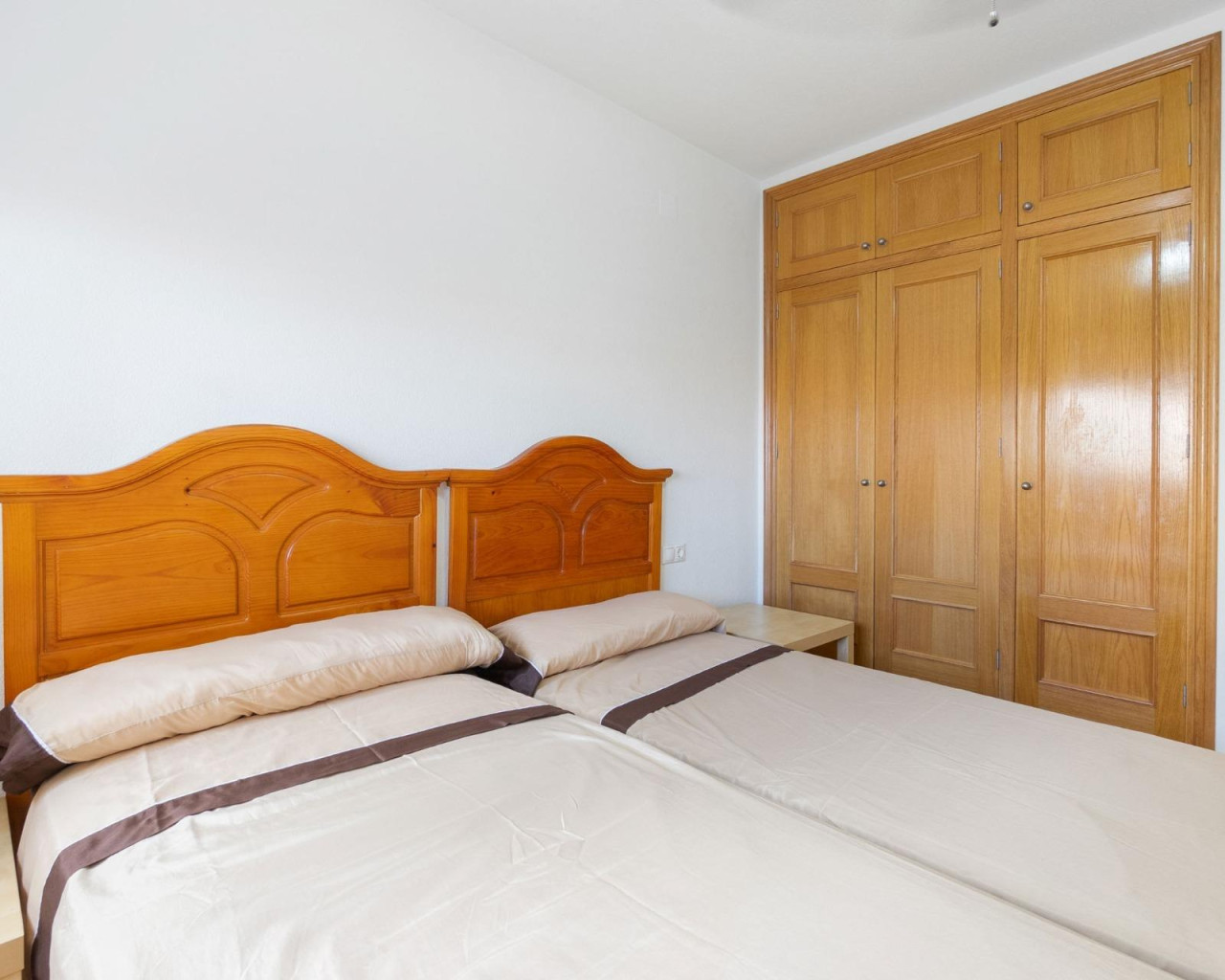 Resale - Apartment - Orihuela Costa - Campoamor