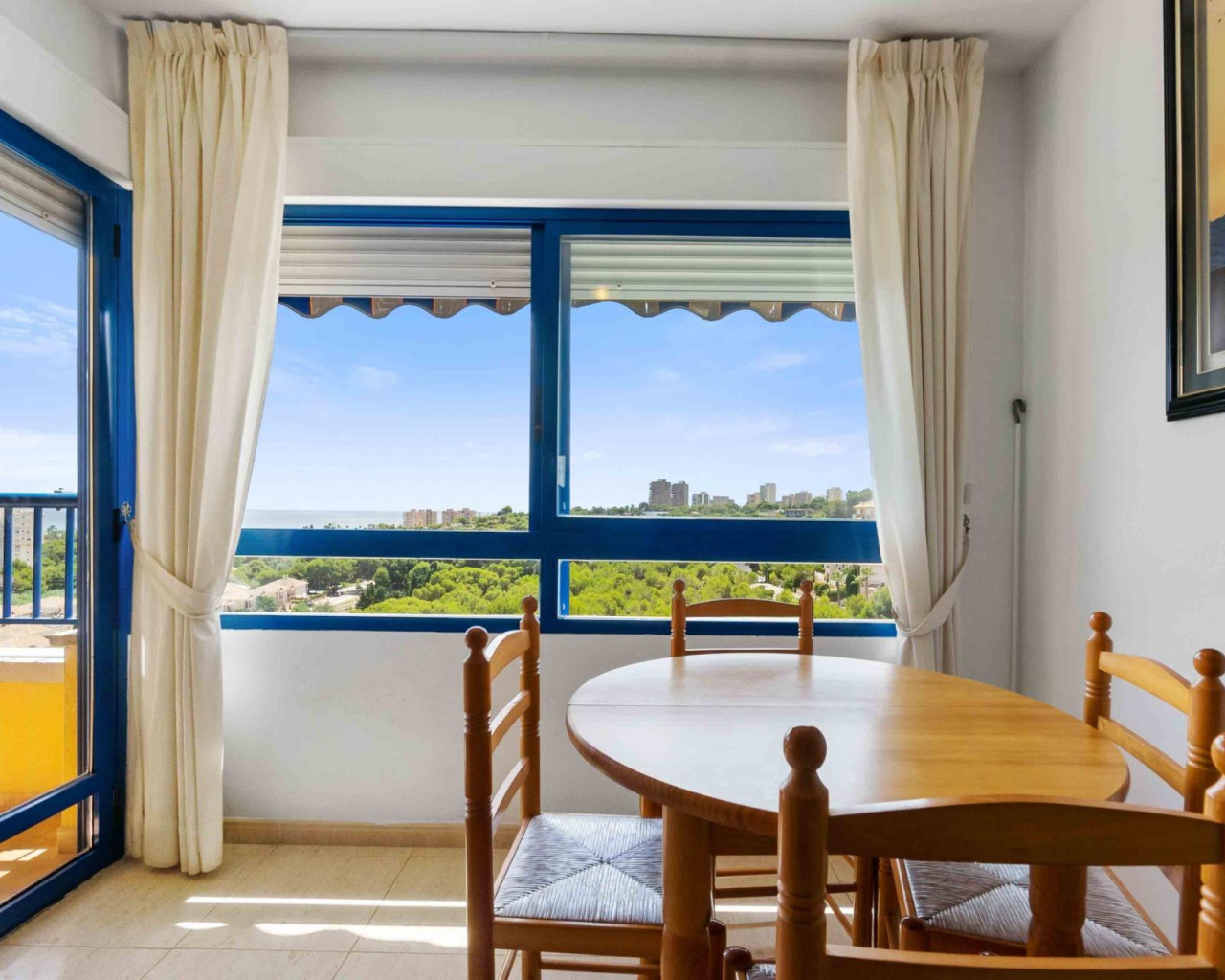 Resale - Apartment - Orihuela Costa - Campoamor