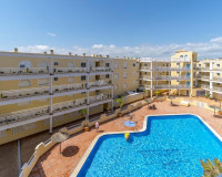 Resale - Apartment - Orihuela Costa - Campoamor