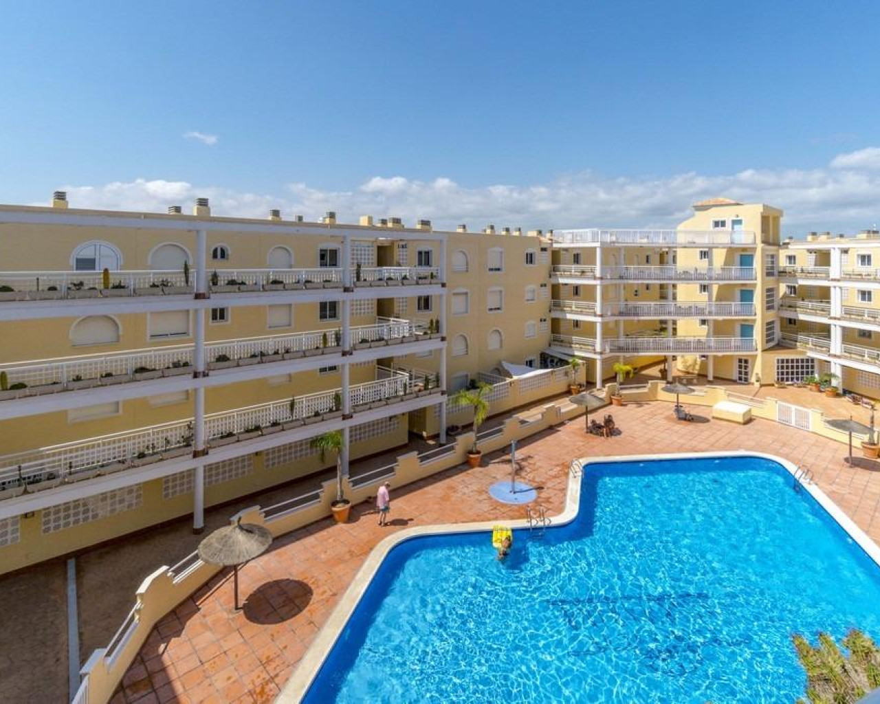 Resale - Apartment - Orihuela Costa - Campoamor