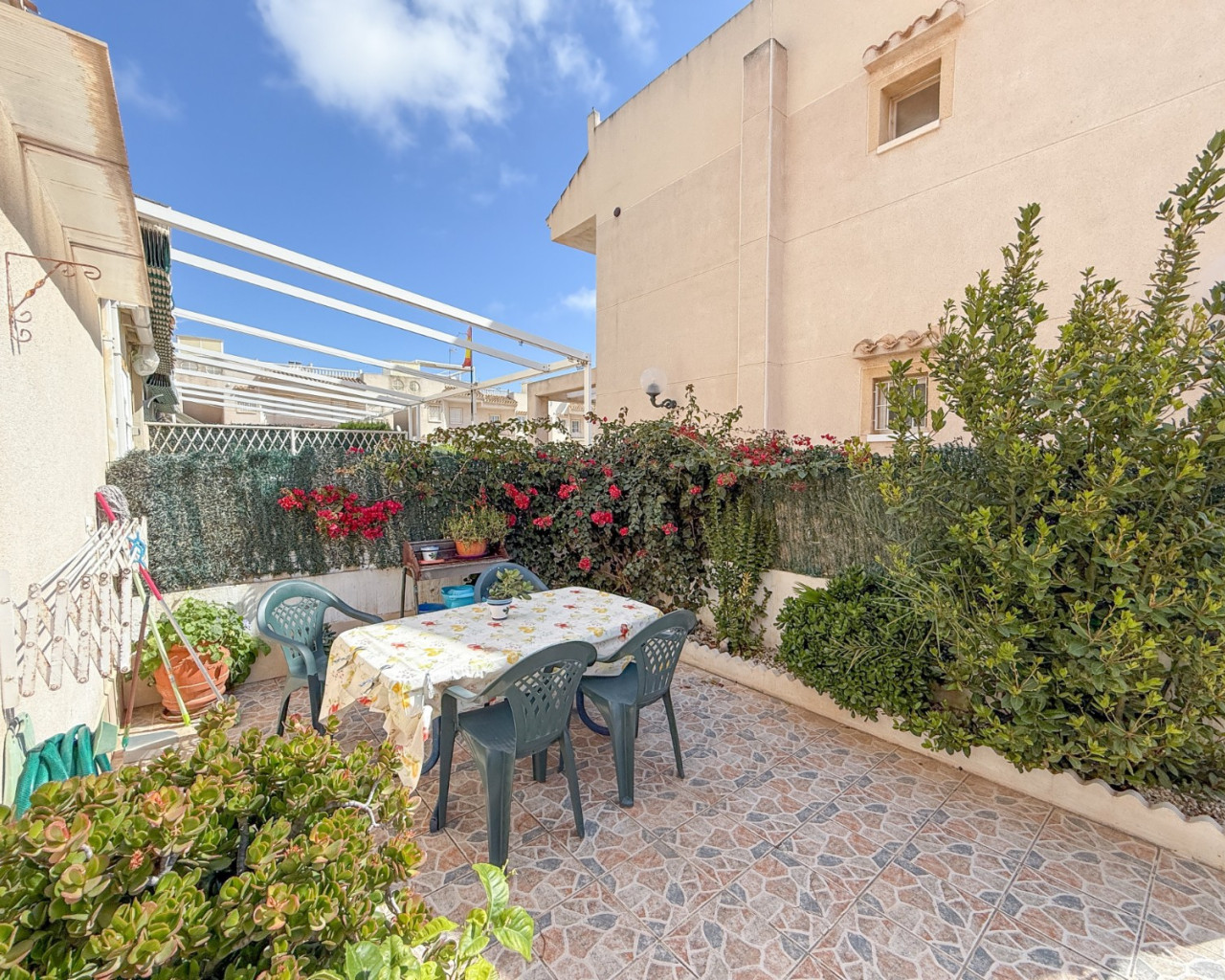 Resale - Apartment - Torrevieja - Aguas Nuevas