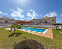 Resale - Apartment - Torrevieja - Aguas Nuevas