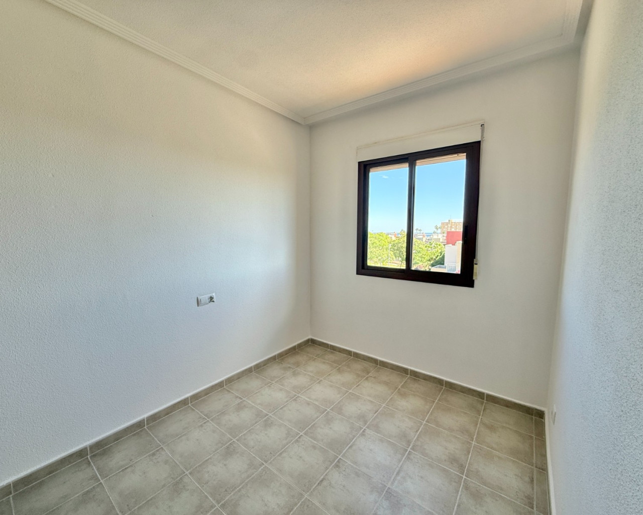 Resale - Apartment - Torrevieja - Aguas Nuevas