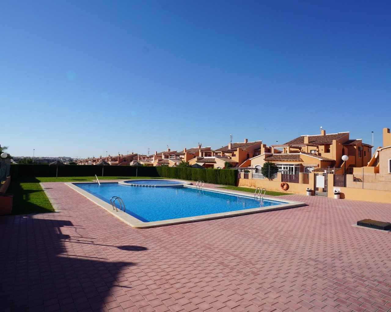 Resale - Apartment - Torrevieja - Aguas Nuevas
