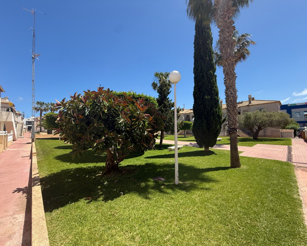 Resale - Apartment - Torrevieja - Aguas Nuevas
