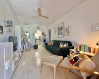 Resale - Apartment - Torrevieja - Aguas Nuevas
