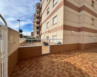 Resale - Apartment - Torrevieja - Centro