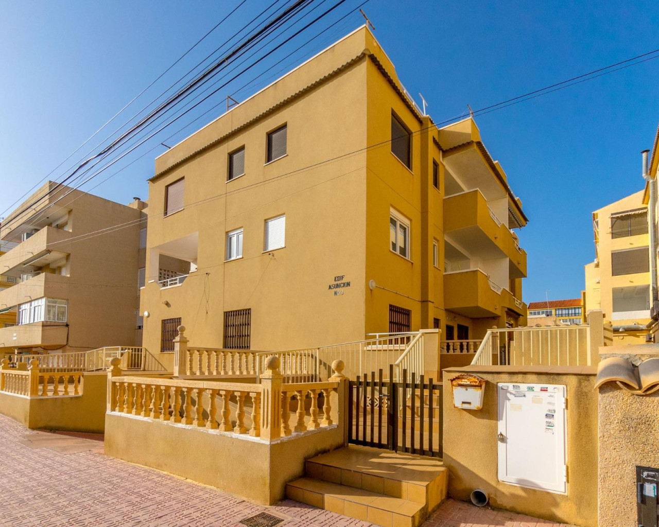 Resale - Apartment - Torrevieja - La Mata