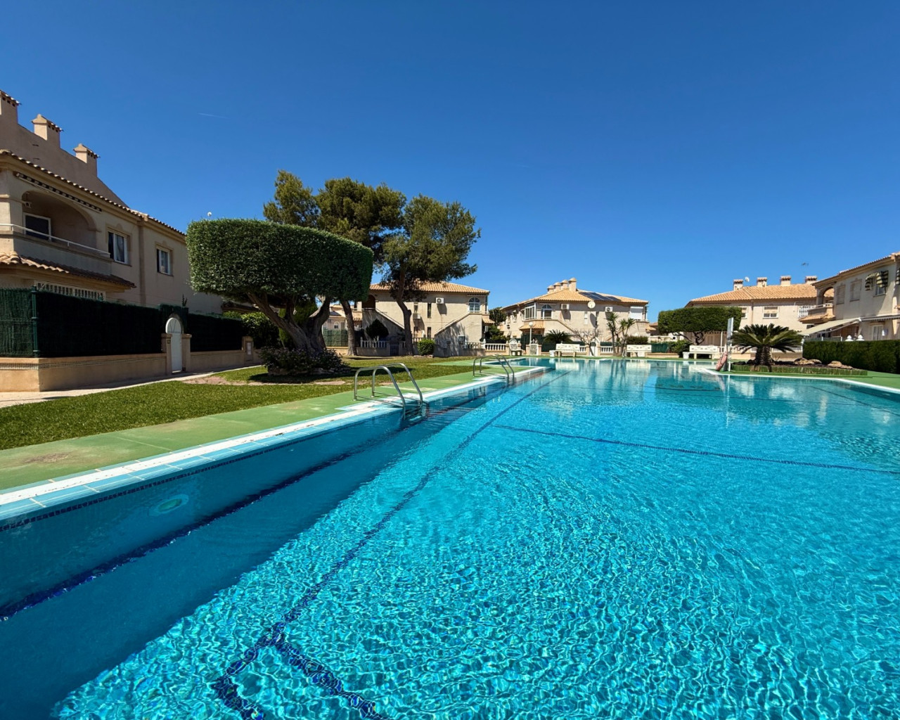 Resale - Apartment - Torrevieja - Torreblanca