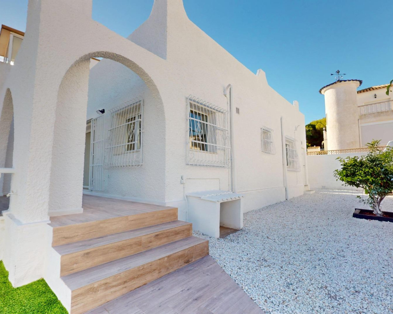 Resale - Bungalow - San Miguel de Salinas - BLUE LAGOON