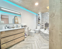 Resale - Bungalow - Torrevieja - San Luis / La Siesta