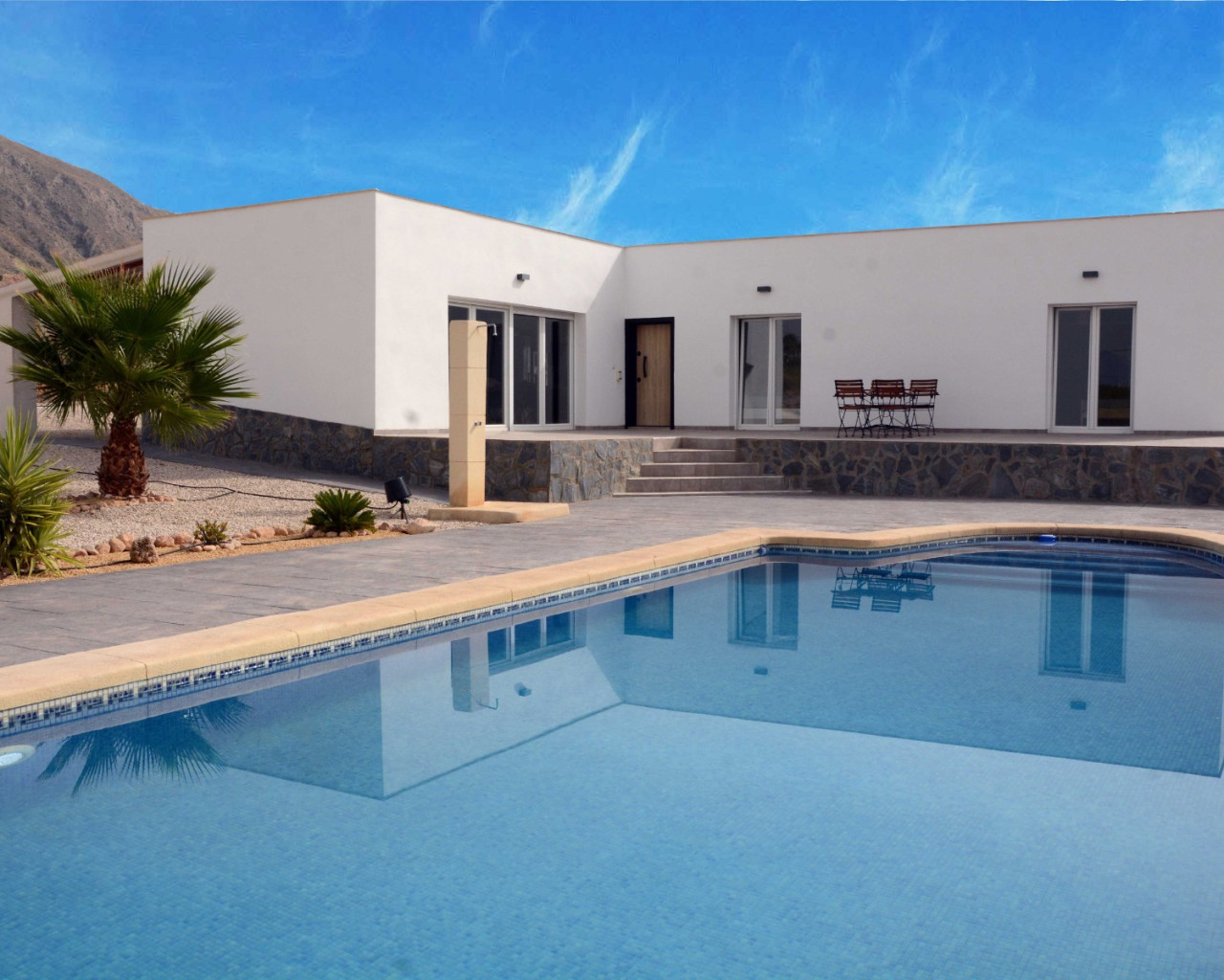 Resale - Finca / Country Property - Macisvenda