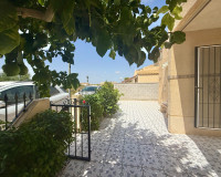 Resale - House - Torrevieja - El limonar