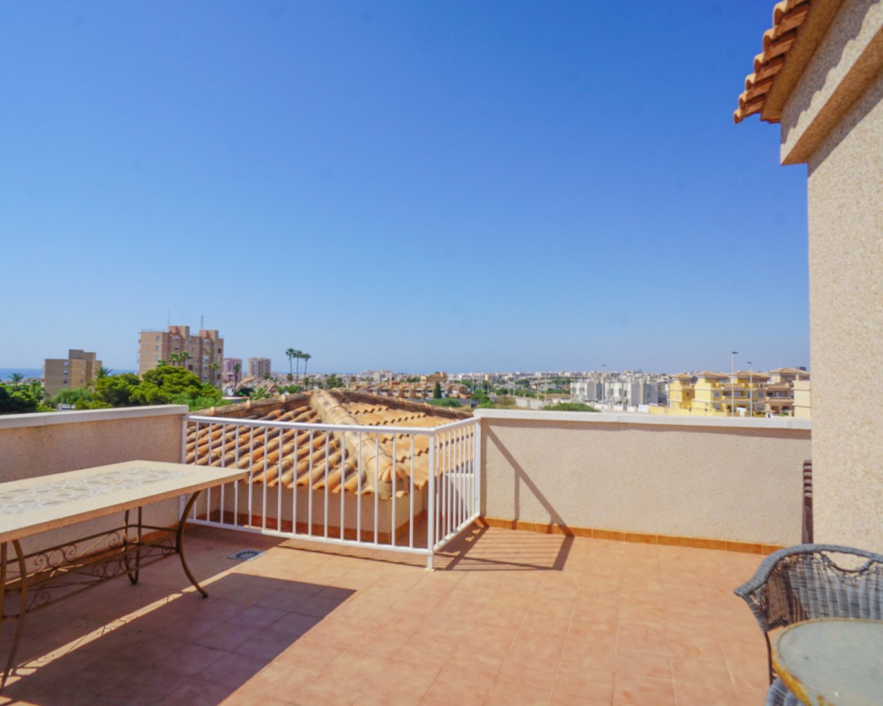 Resale - Lägenhet - Torrevieja - Aguas Nuevas