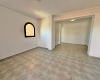 Resale - Lägenhet - Torrevieja - Aguas Nuevas