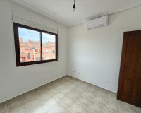 Resale - Lägenhet - Torrevieja - Aguas Nuevas