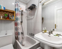Resale - Lägenhet - Torrevieja - Centro - Muelle Pesquero