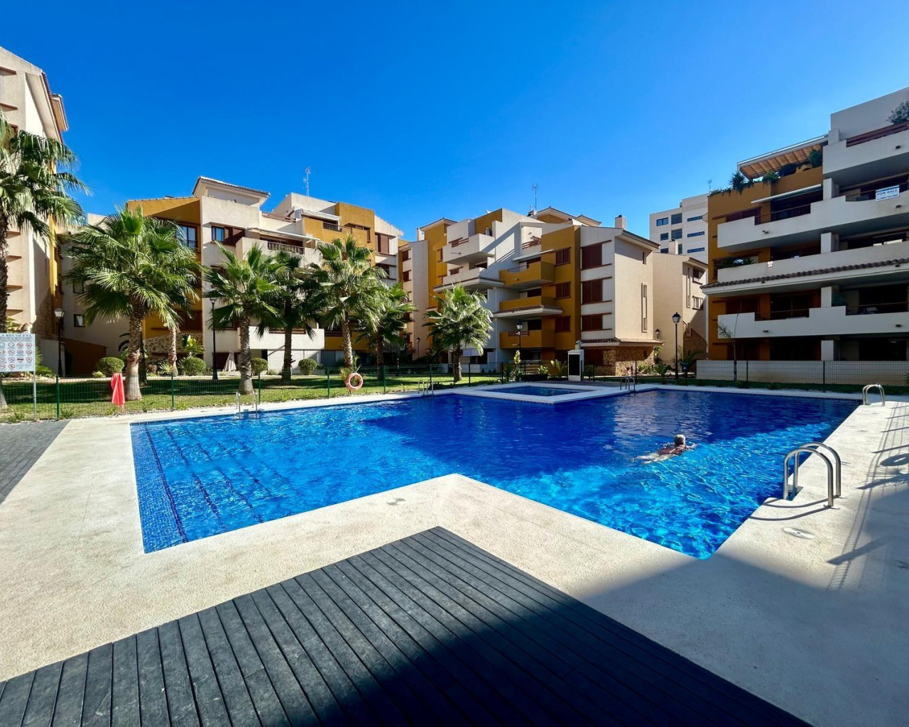 Resale - Lägenhet - Torrevieja - Punta prima