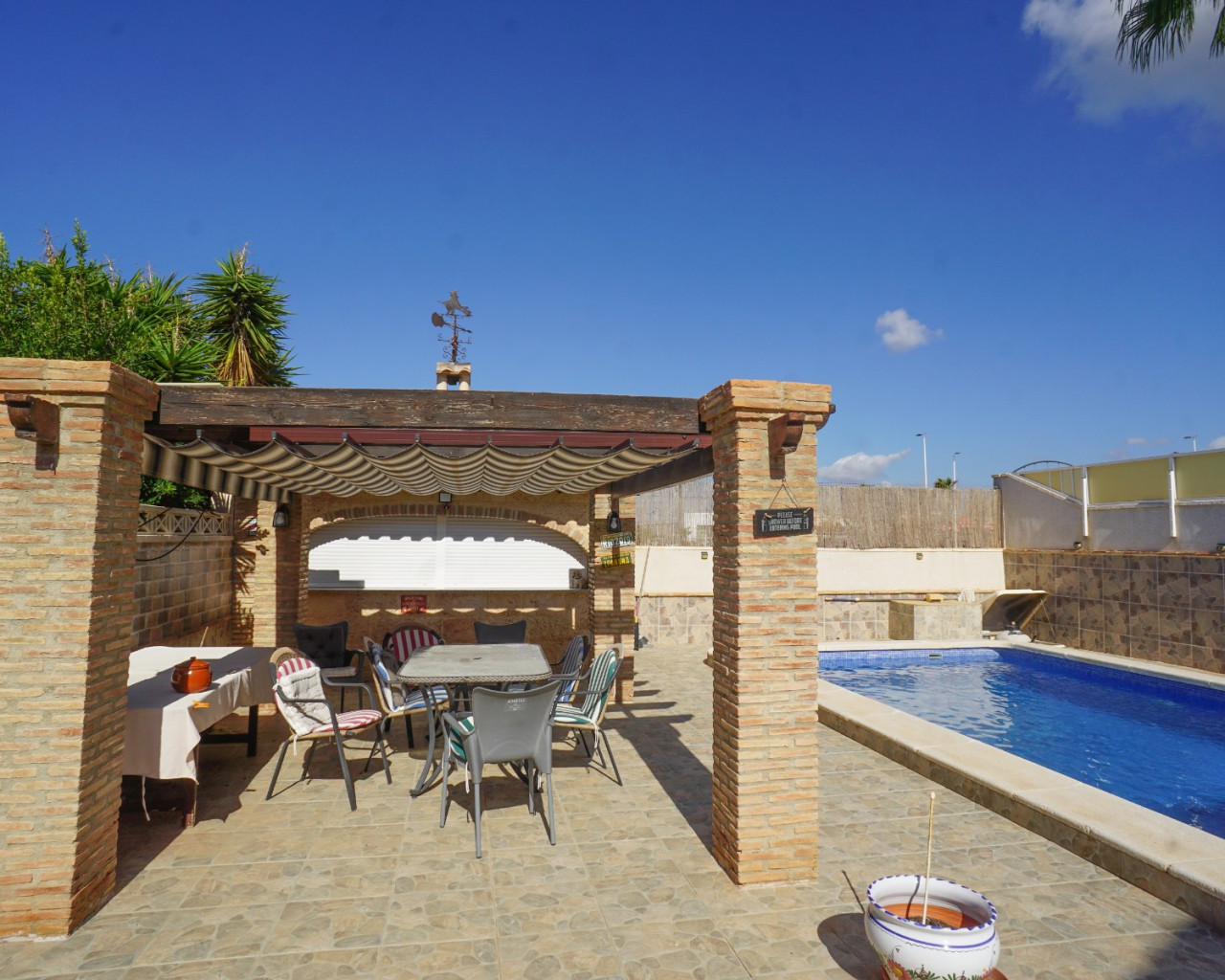 Resale - Semi-Detached Villa - Torrevieja - Aguas Nuevas