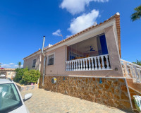 Resale - Semi-Detached Villa - Torrevieja - Aguas Nuevas