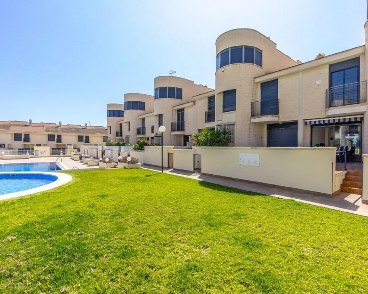Resale - Terraced house - Cabo Roig