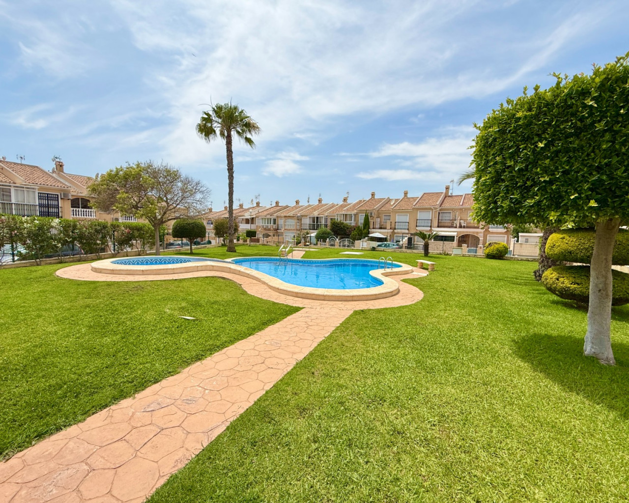 Resale - Town house - Torrevieja - Nueva Torrevieja - Aguas Nuevas