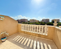 Resale - Villa / Parhus - Torrevieja - Torreblanca