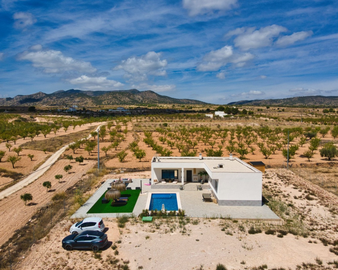 Resale - Villa - Pinoso