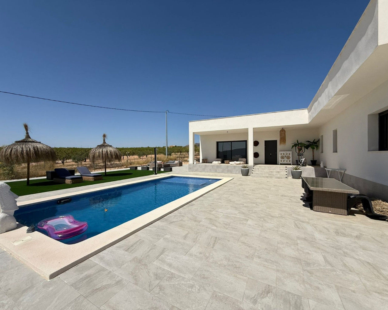 Resale - Villa - Pinoso