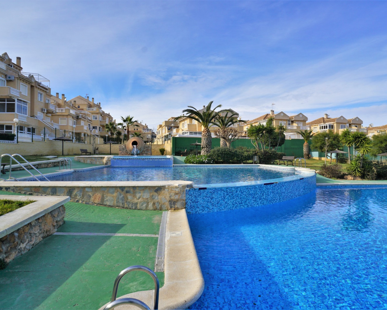 Resale - Villa / Semi detached - Torrevieja - Torreblanca