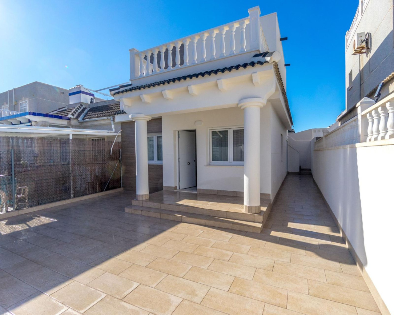 Resale - Villa - Torrevieja - El chaparral