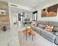 Resale - Villa - Torrevieja - Torretas