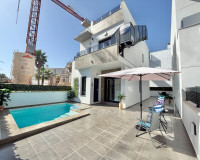 Resale - Villa - Torrevieja - Torretas