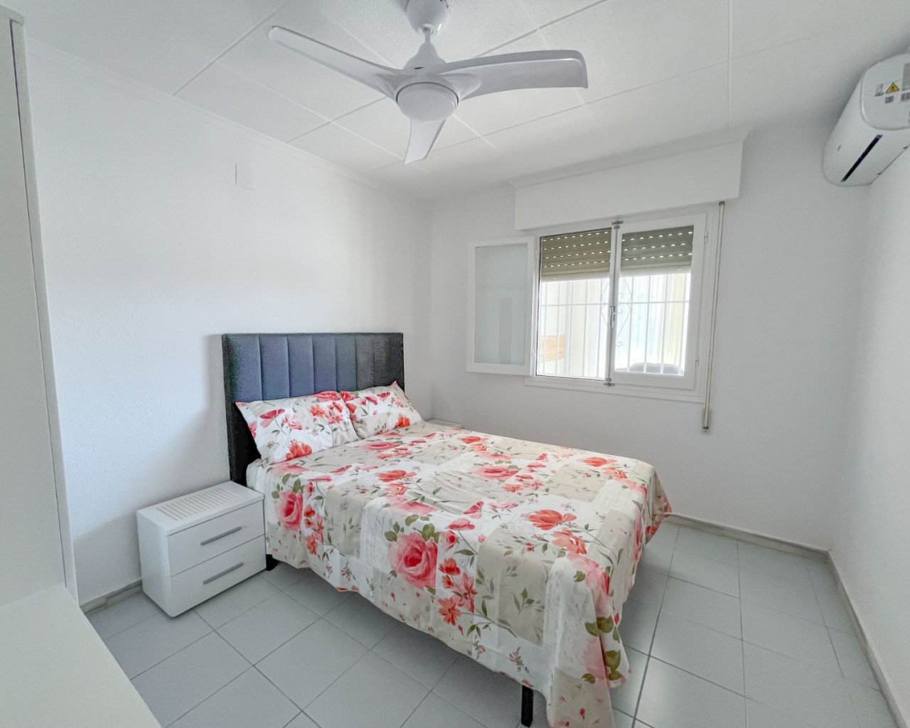 Venta - Bungalow - Torrevieja - San Luis / La Siesta